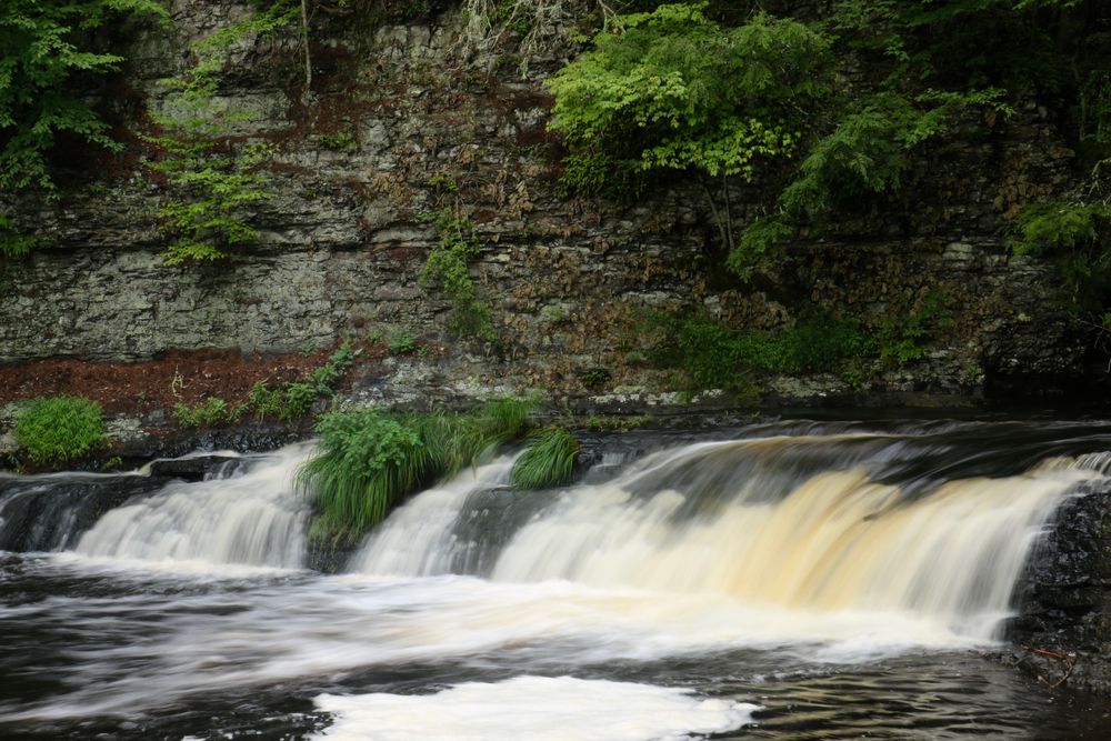Cascading waters of Raymondskill Falls