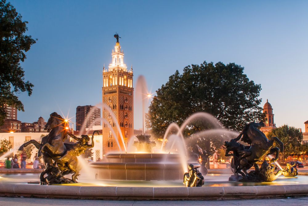 Scenic view of Country Club Plaza