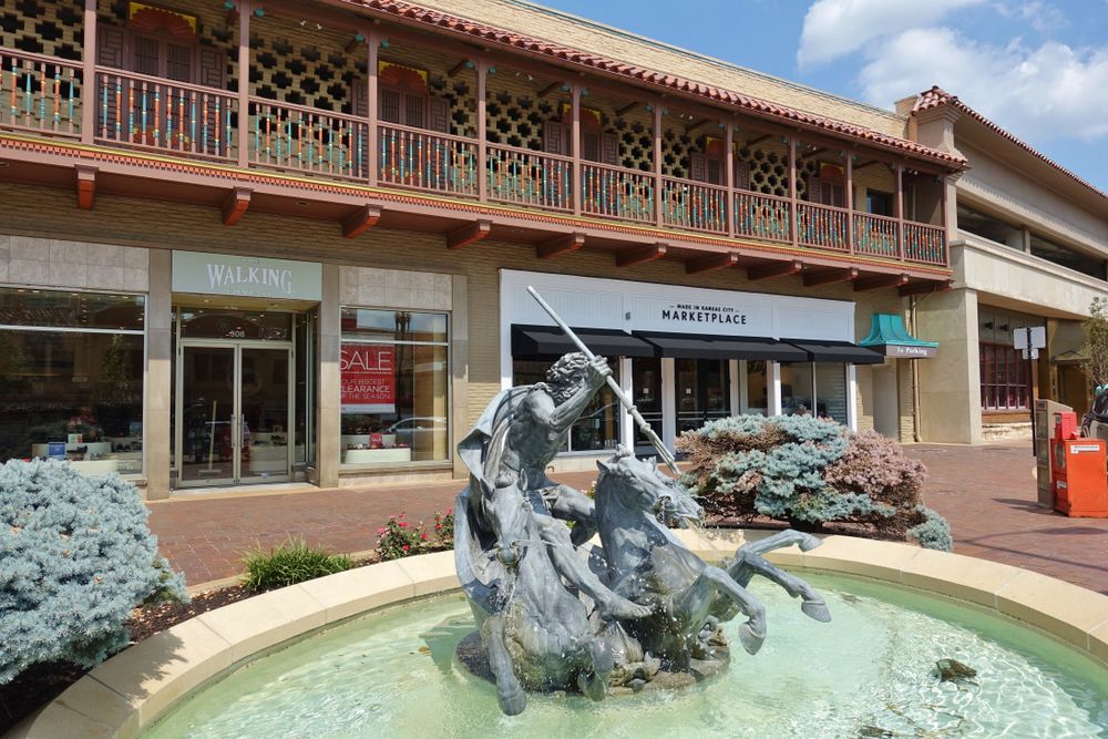 Shops along Country Club Plaza
