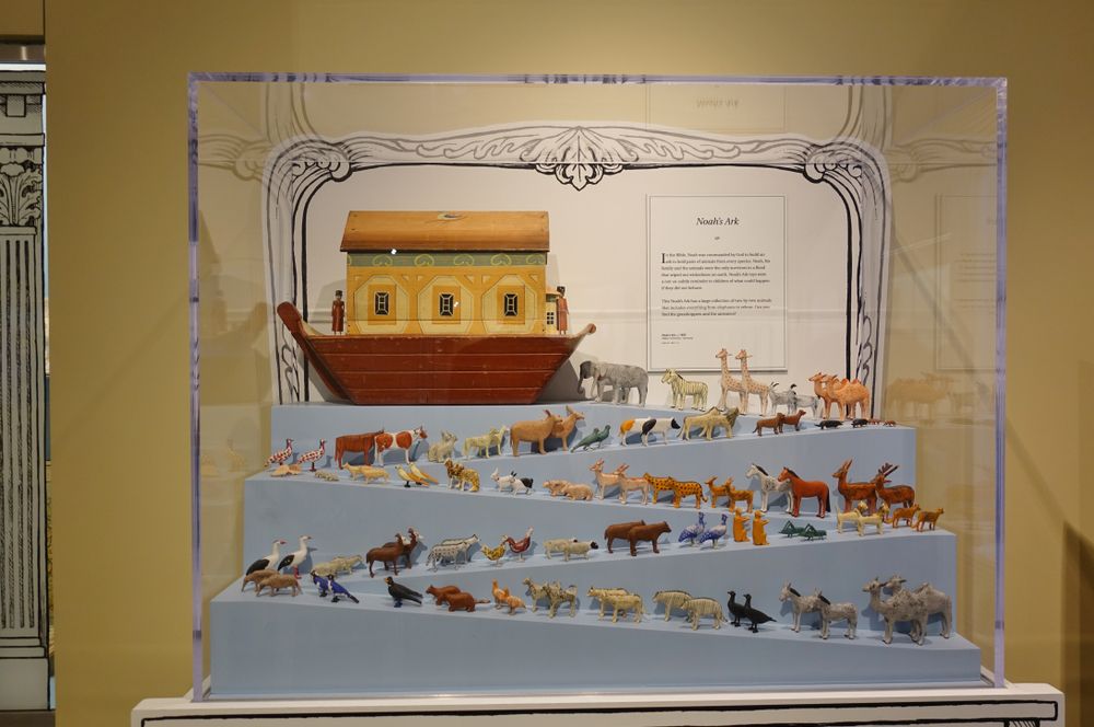 Miniature Noah's ark in The National Museum of Toys and Miniatures