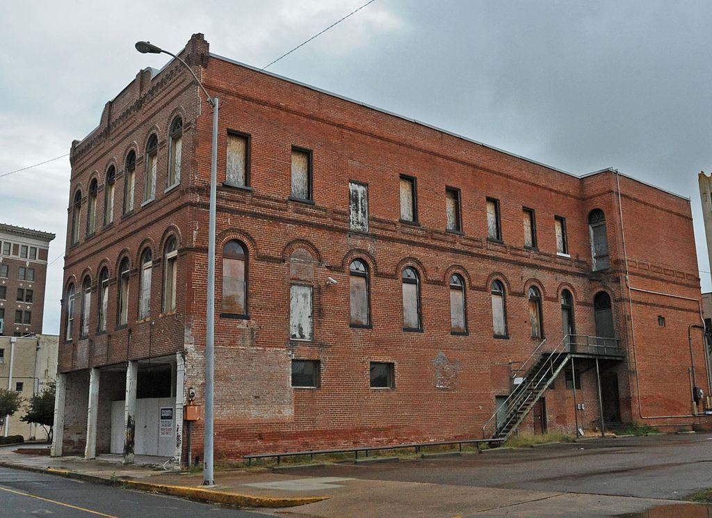 A building at Downtown Monroe