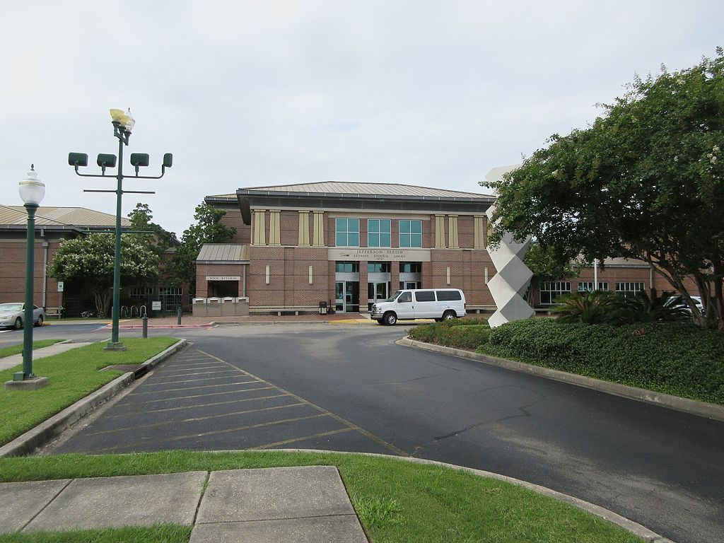 Exterior of the Jefferson Parish Library