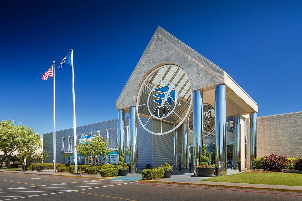 Exterior of Pecanland Mall