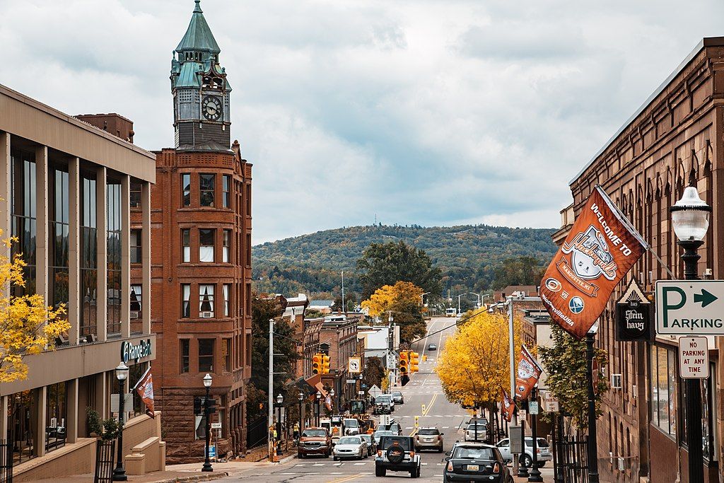 The road of Downtown Marquette