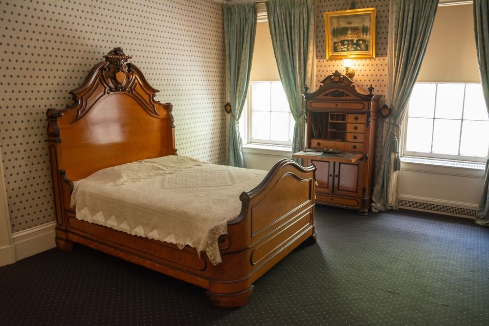 Master bedroom in Theodore Roosevelt Birthplace National Historic Site