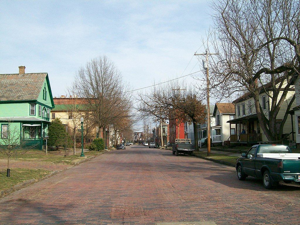 A street at Historic Harmar Village