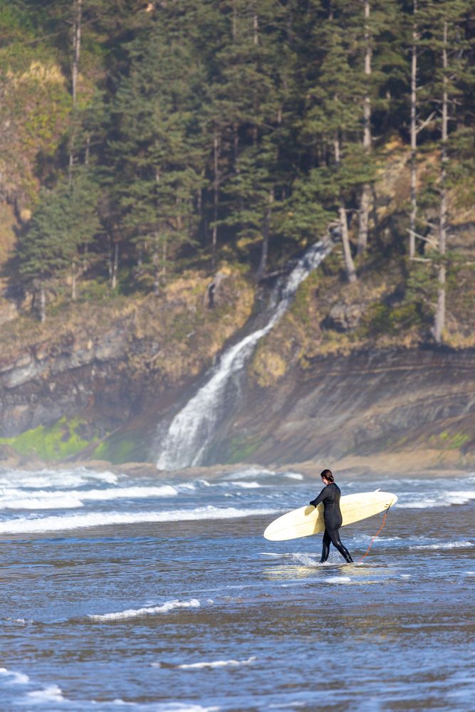 A surfer at Short Sand Beach