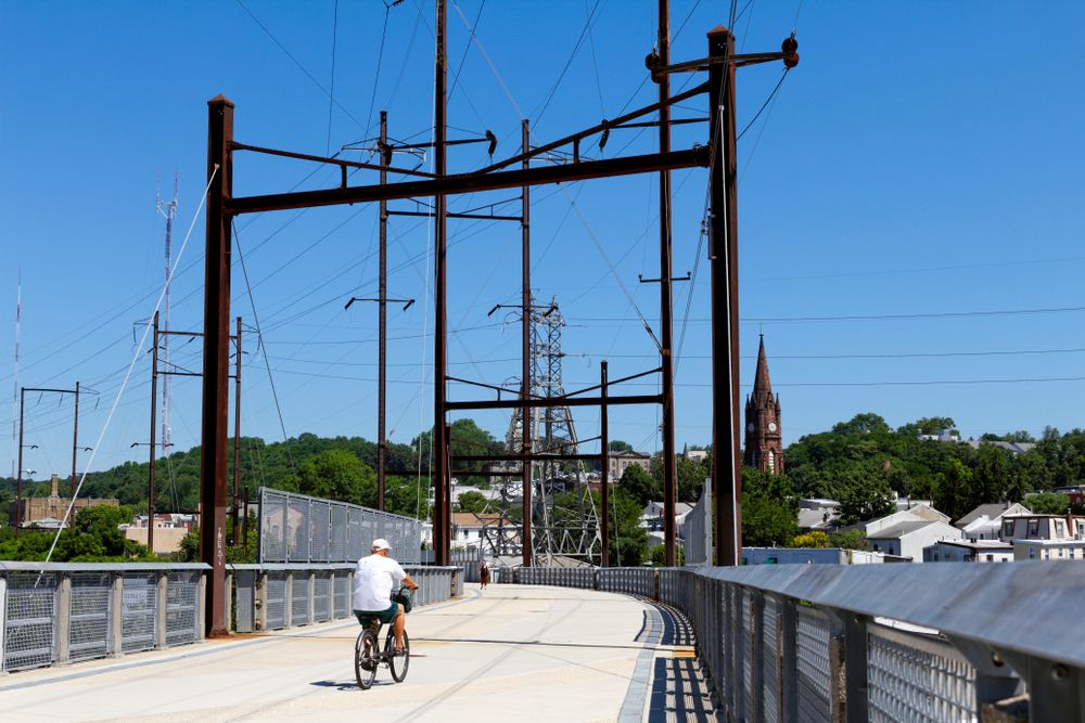 Bicycle ride along Manayunk Bridge Trail