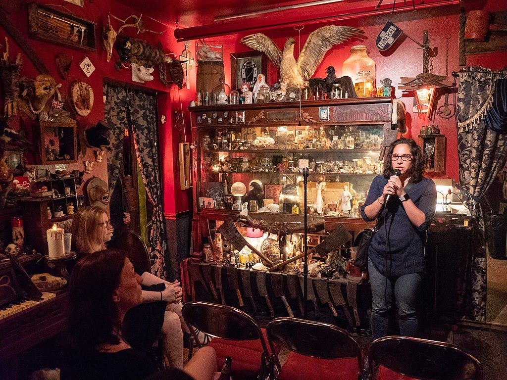 Comedy night in Trundle Manor parlor