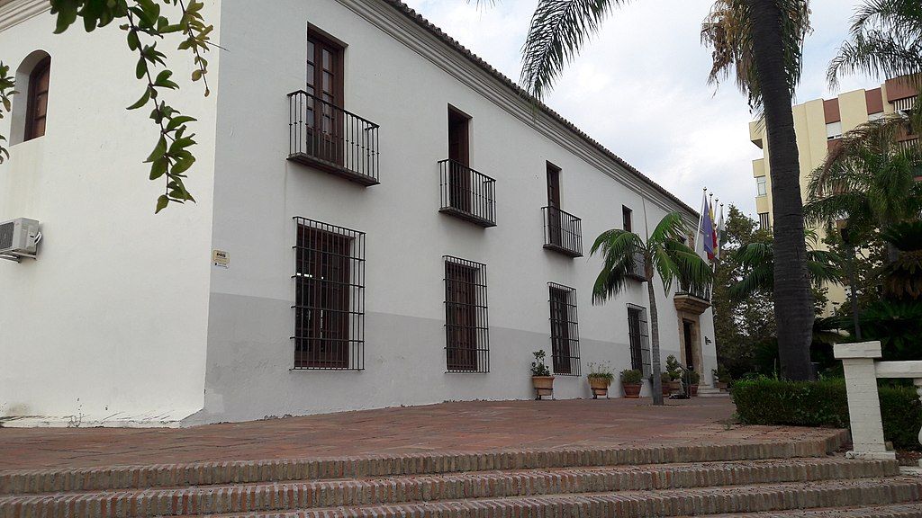 Trees beside Centro Cultural Cortijo Miraflores