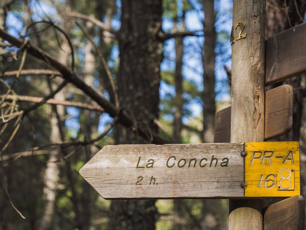 Trail sign at La Concha mountain