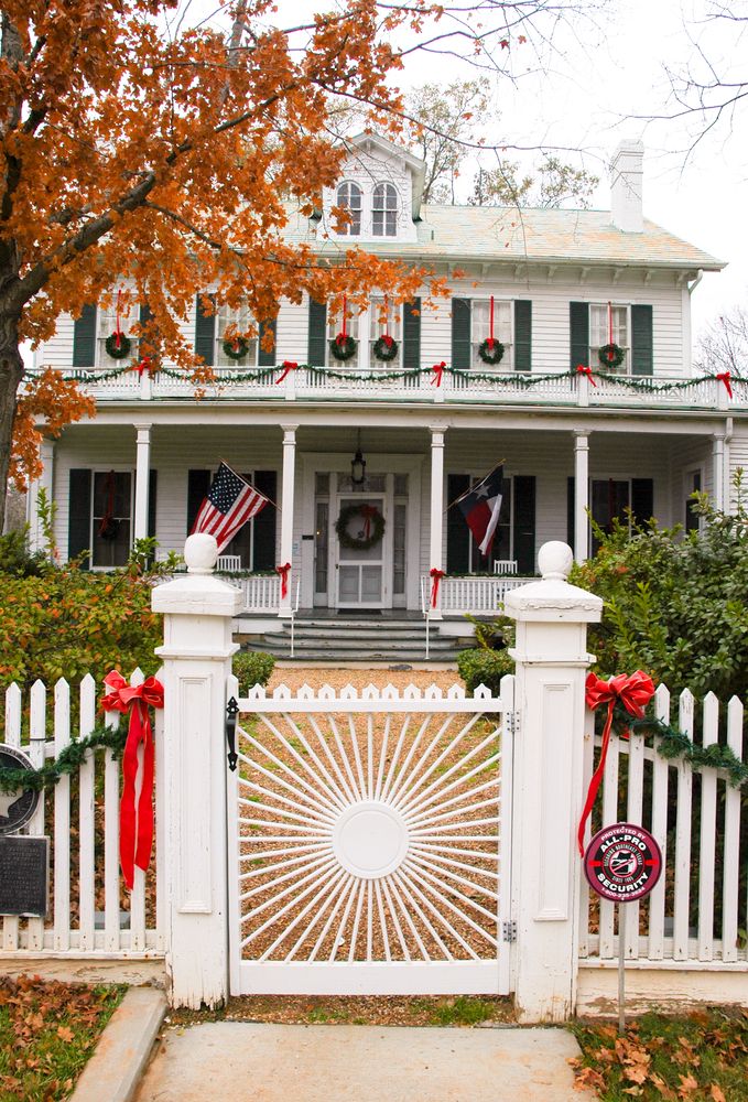 Exterior of Starr Family Home State Historic Site