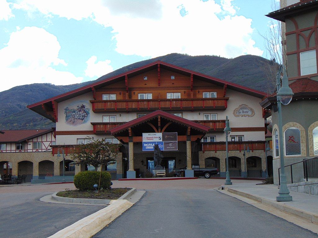 Exterior of the Zermatt Utah Resort and Spa