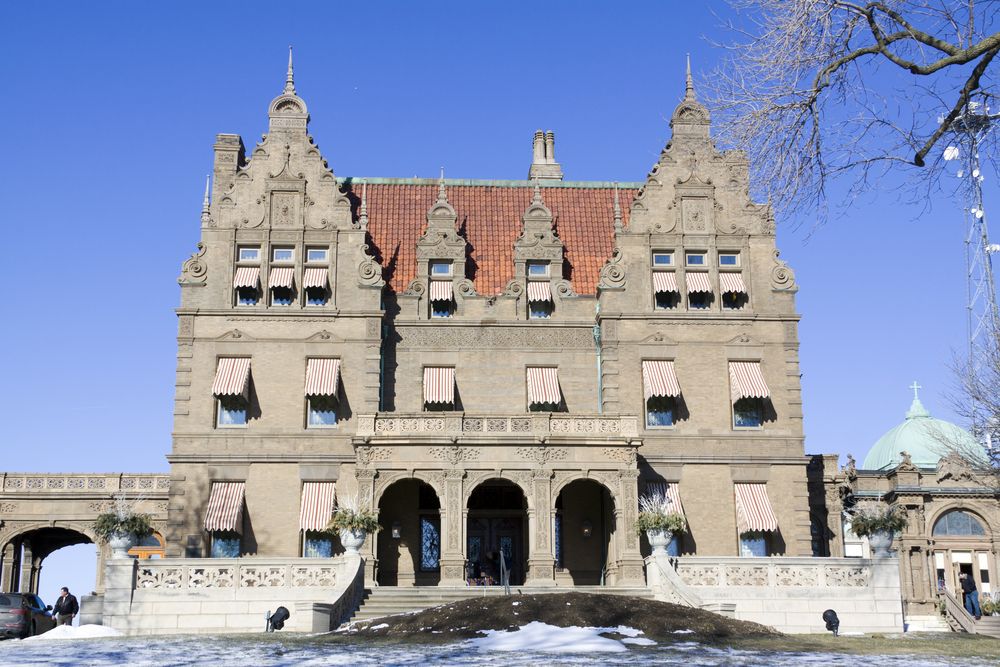 Exterior of the Pabst Mansion