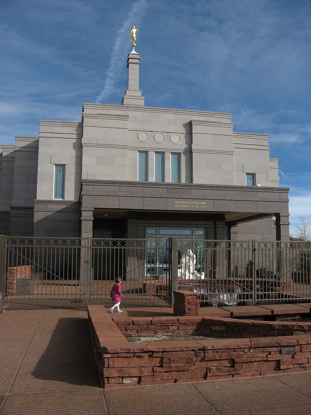 Front view of the Snowflake Arizona Temple