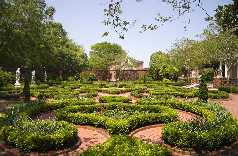 The beautiful garden of Tryon Palace