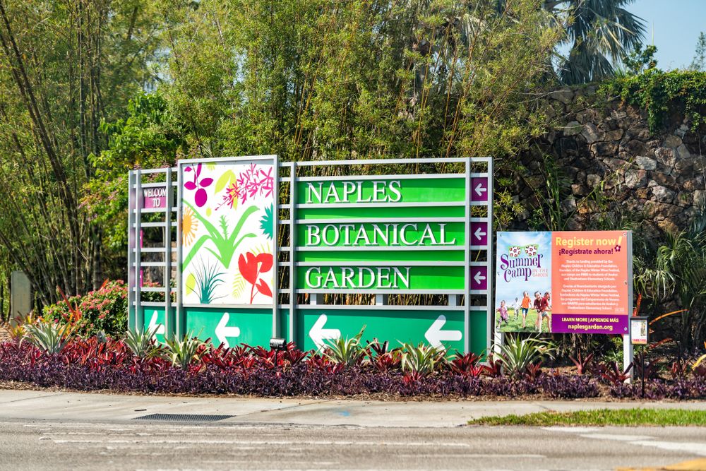 Welcome sign of Naples Botanical Garden