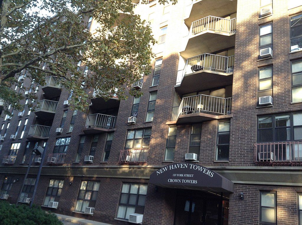 New Haven Towers building at Chapel Street Historic District