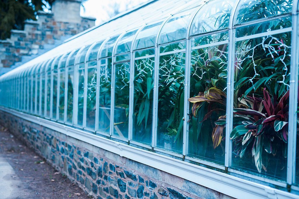 Exterior of Edgerton Park's greenhouse