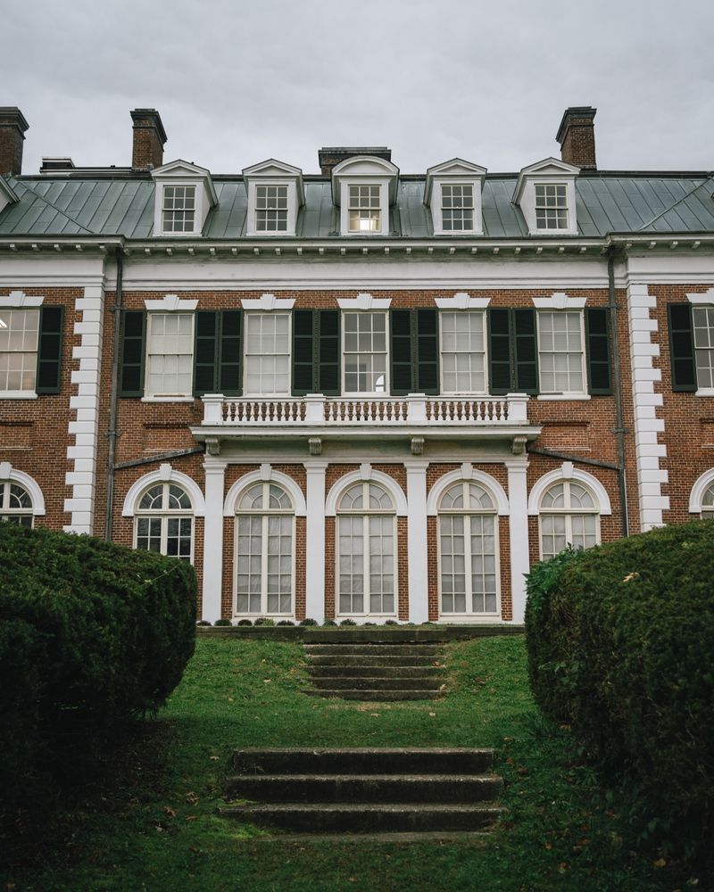 Exterior of Nassau County Museum of Art