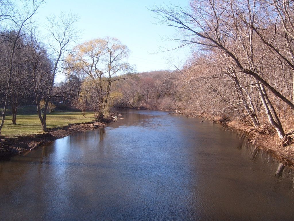 The waters of Quinnipiac River State Park