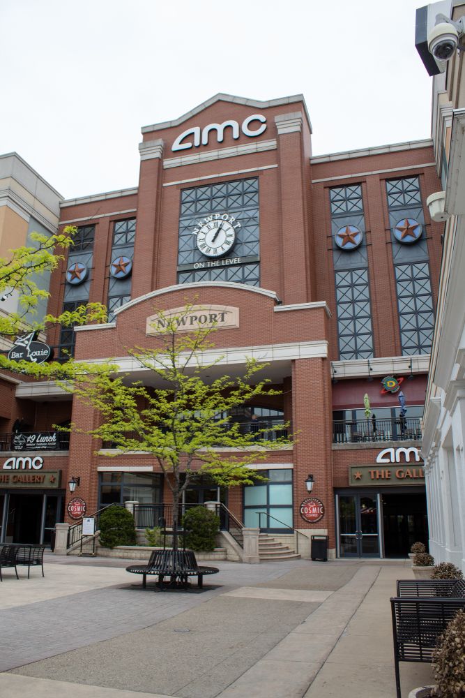 AMC theatre at Newport on the Levee