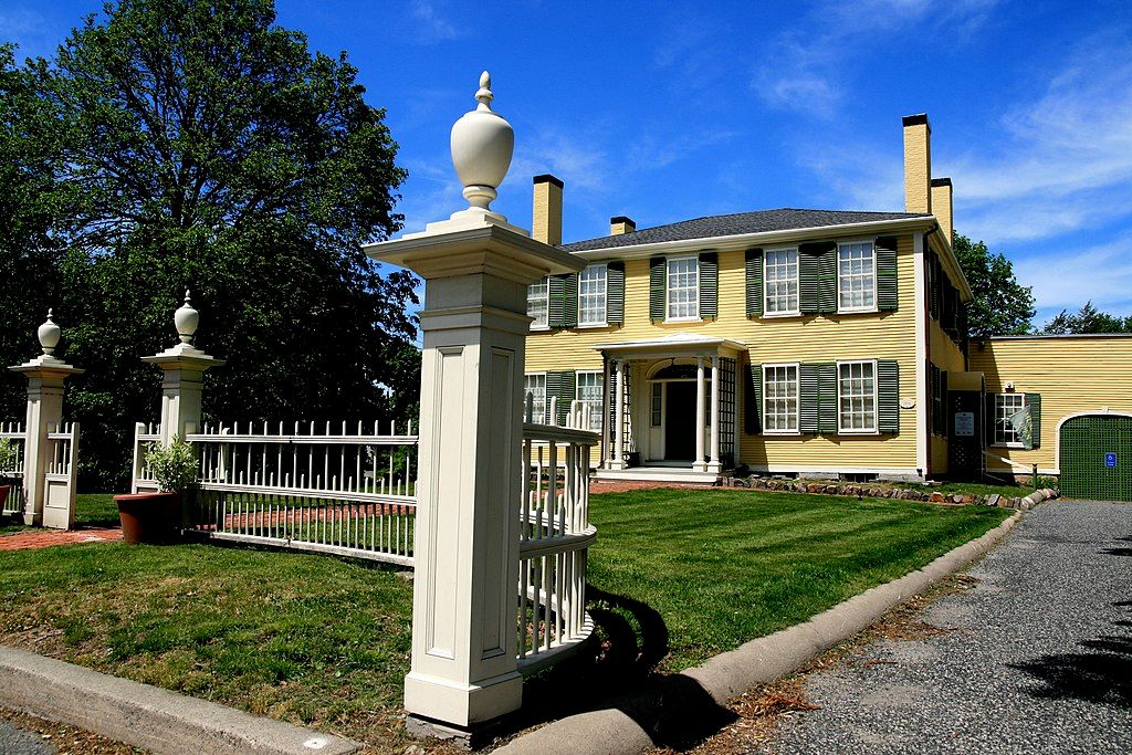 Exterior of the Jackson Homestead and Museum