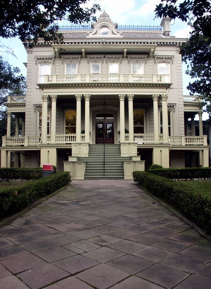 Art house at Garden District