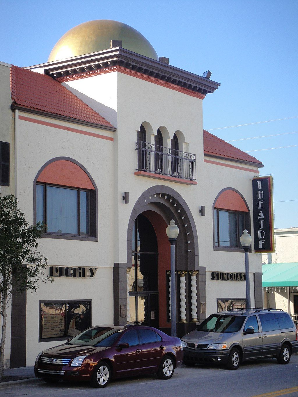 Exterior of Richey Suncoast Theatre