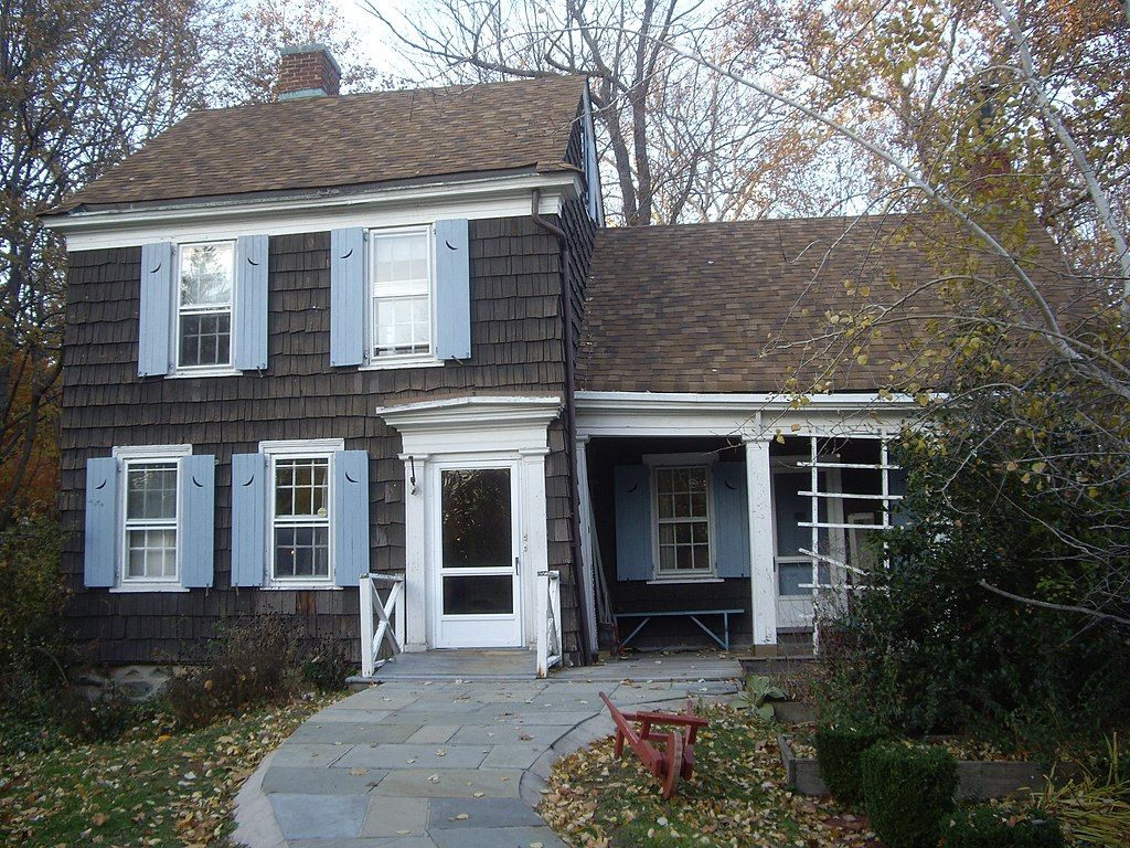 Exterior of the Thomas Paine Cottage