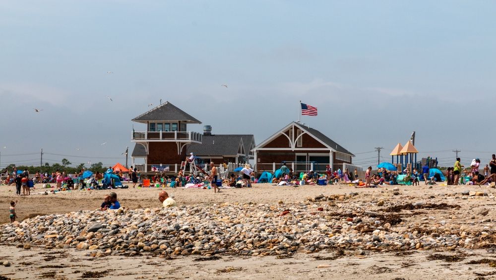 Summer day at Roger W. Wheeler State Beach