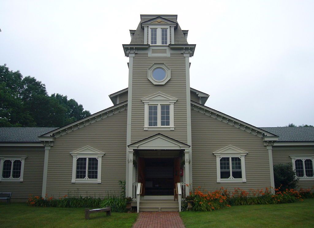 Exterior of the South County Museum