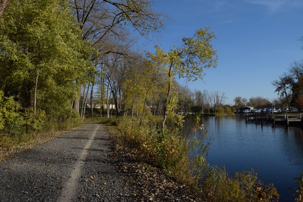 Lakeside trail at Seneca Lake State Park