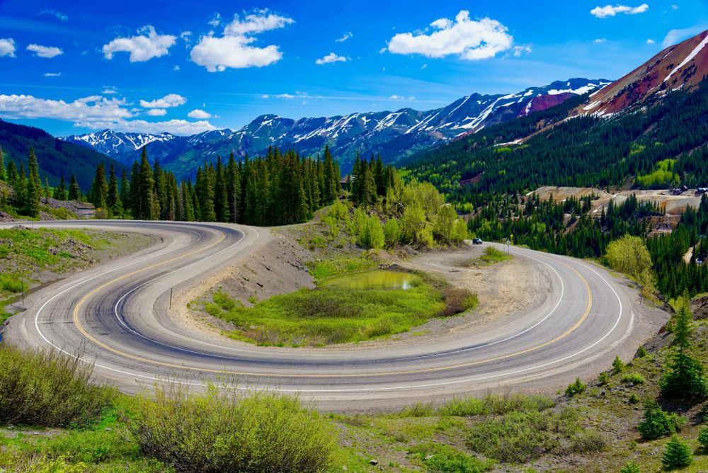The road of Red Mountain Pass