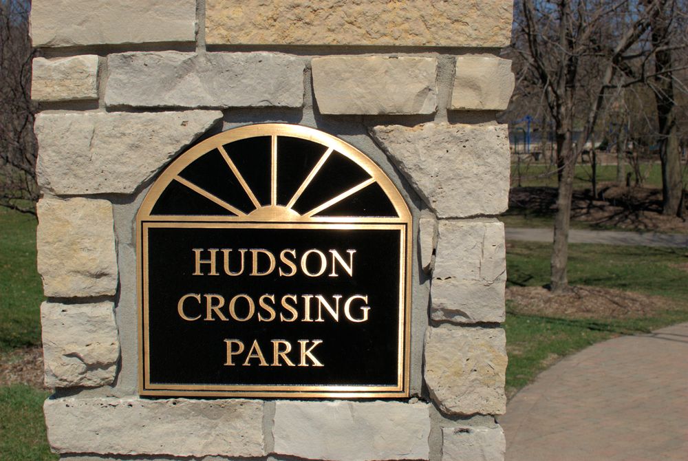 Welcome sign of Hudson Crossing Park