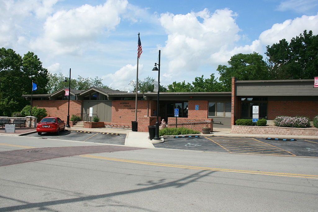 Exterior of Oswego Public Library