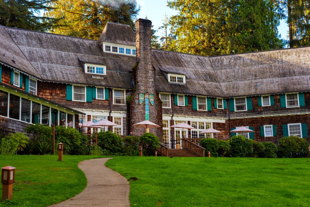 Lake Quinault Lodge in Olympic National Forest