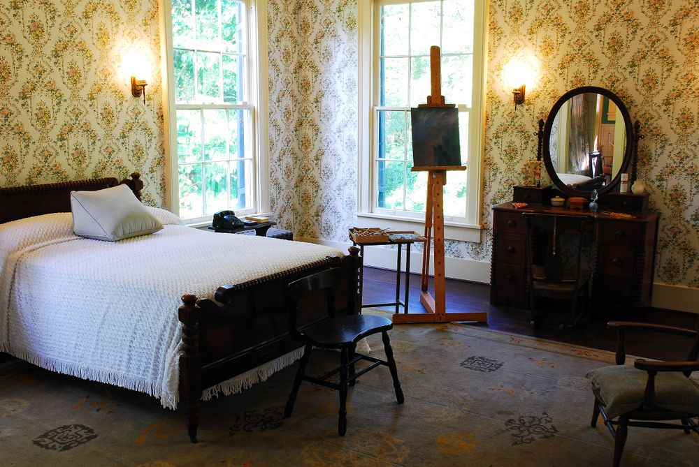 A bedroom in Rowan Oak