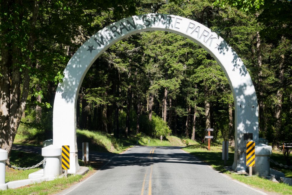 Road arch of Moran State Park