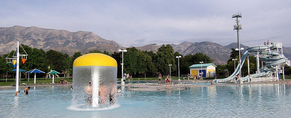 Swimming pool at Scera Park