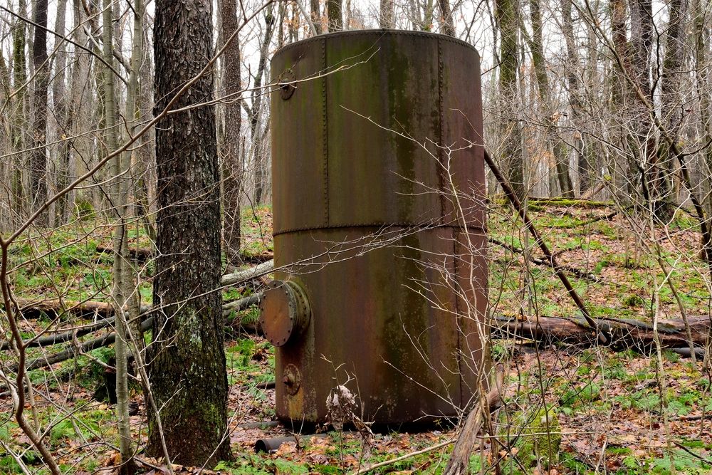 Oil storage at the Pithole