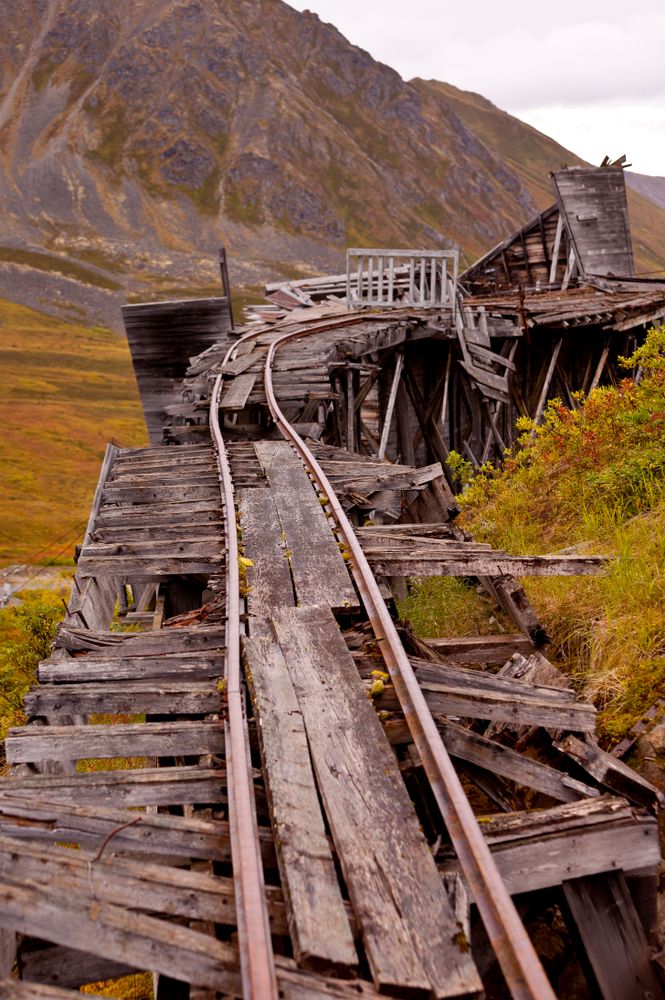 Wooden ruins at Independence Mine State Historical Park
