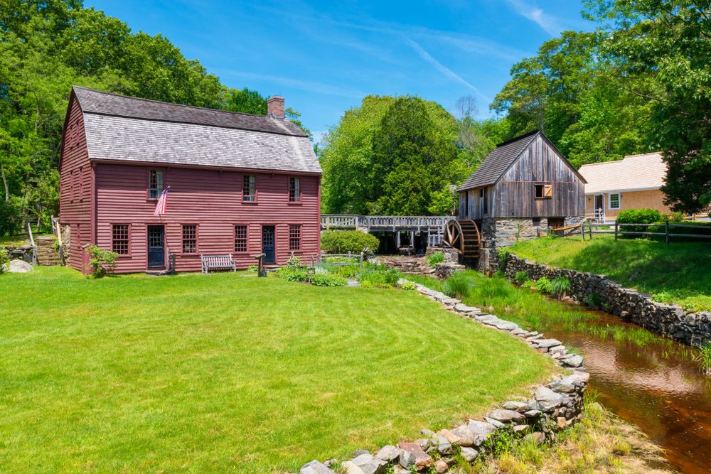 Exterior of Gilbert Stuart Birthplace Museum