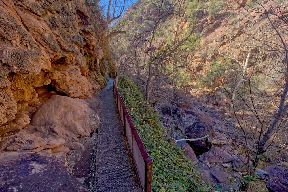 Cliffside pathway at Tonto Natural Bridge State Park