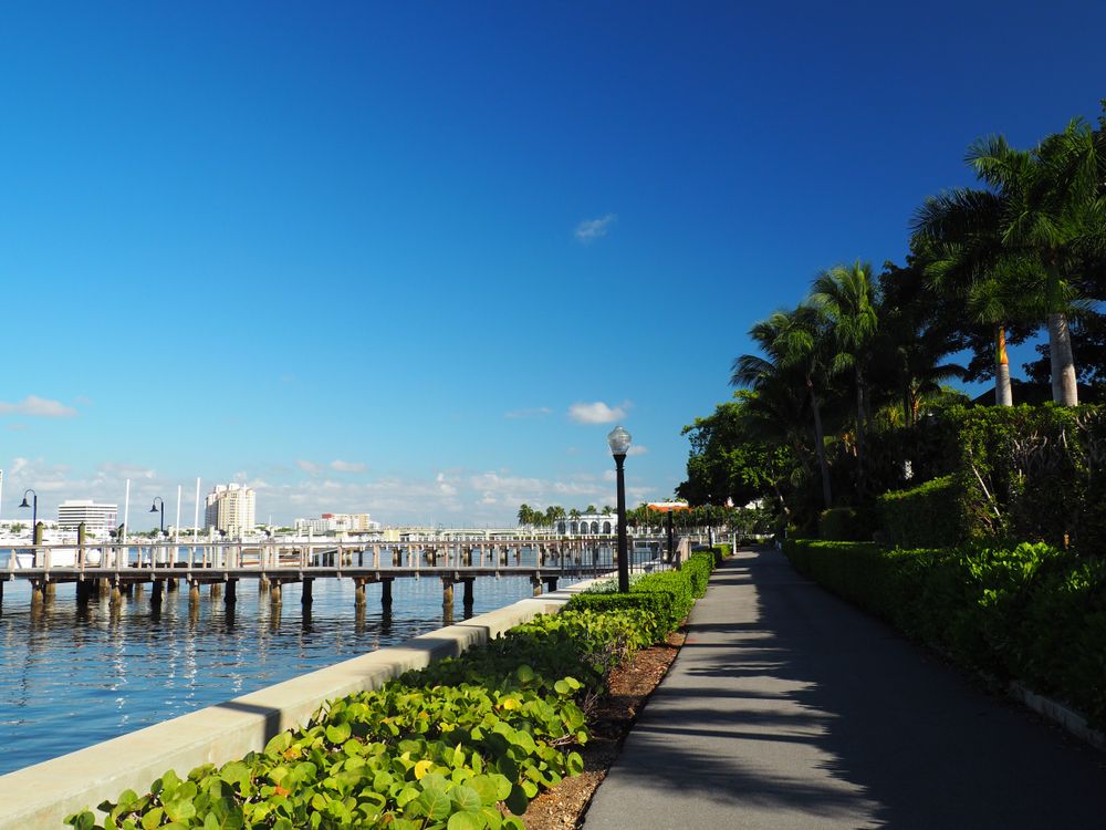 The paved Lake Trail