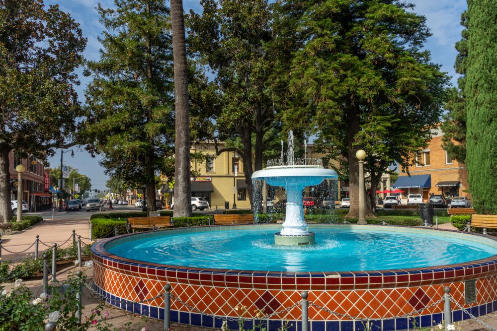 A water fountain at Old Towne Orange