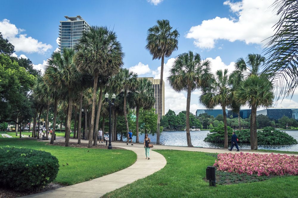 Trail at Lake Eola Park