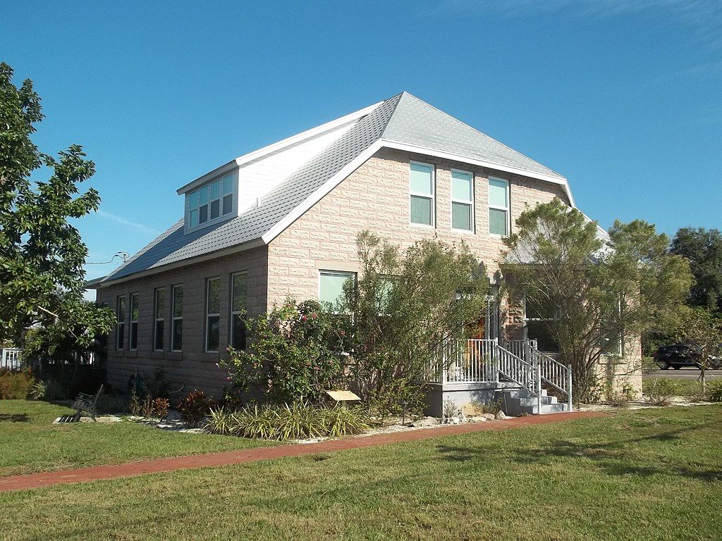 Exterior of the Palm Harbor Museum
