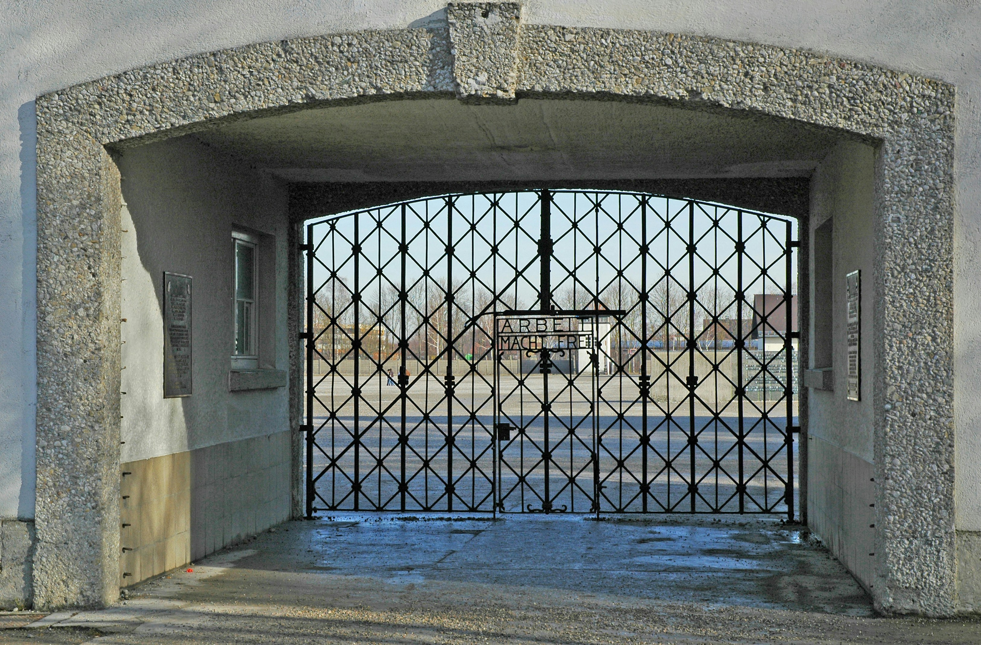 Main gate entrance.
I spent a day here, in Jan 2008.
One of the most moving emotional experiences of my life.
There just are not the words to describe this place.
RIP to all the lost souls of Dachau.
