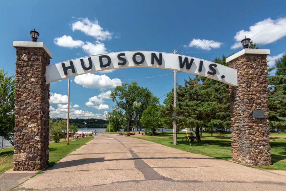 Entrance to Lakefront Park